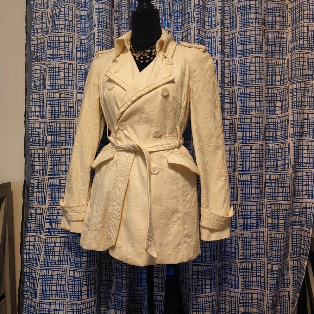 Ivanka Trump Cream Colored Pea Coat, Size XS
